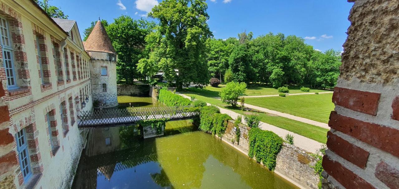 Chateau De La Cour Senlisse Buitenkant foto