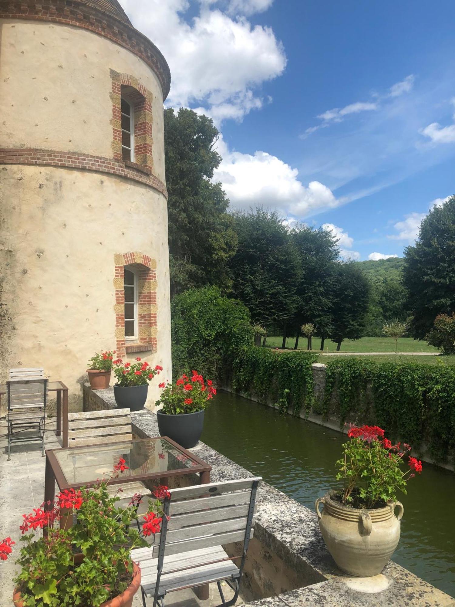 Chateau De La Cour Senlisse Buitenkant foto