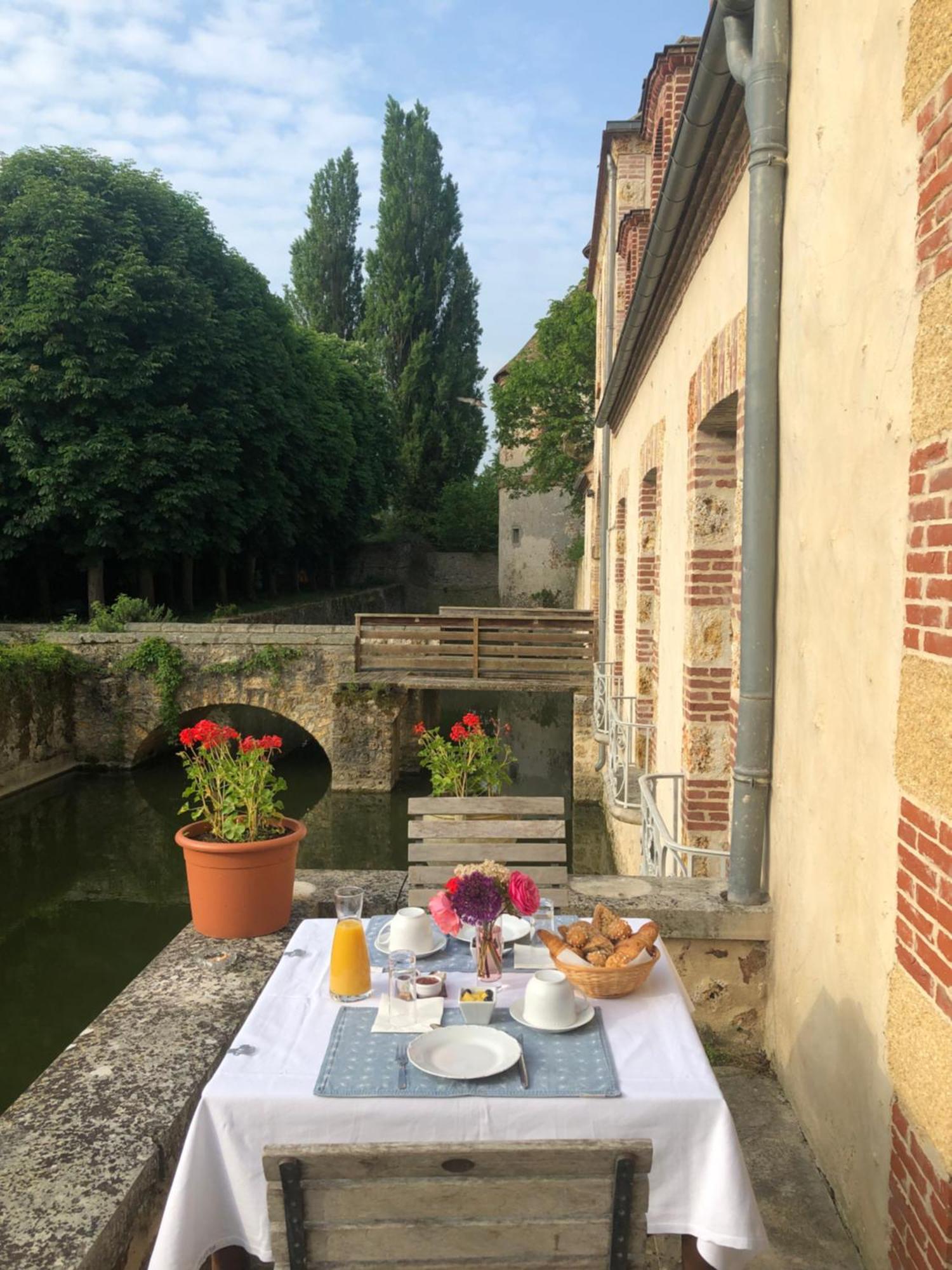Chateau De La Cour Senlisse Buitenkant foto